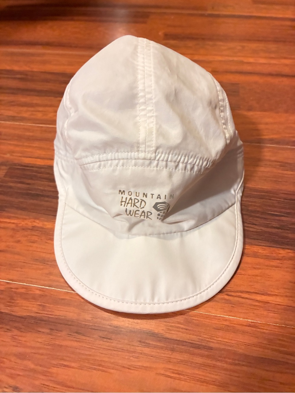 Mountain Hardwear White Performance Hat